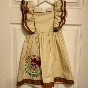 Size 5 Addelyn Joyce gingerbread dress. So cute with the plaid.